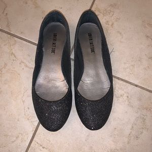 Black glitter/sparkle flats.